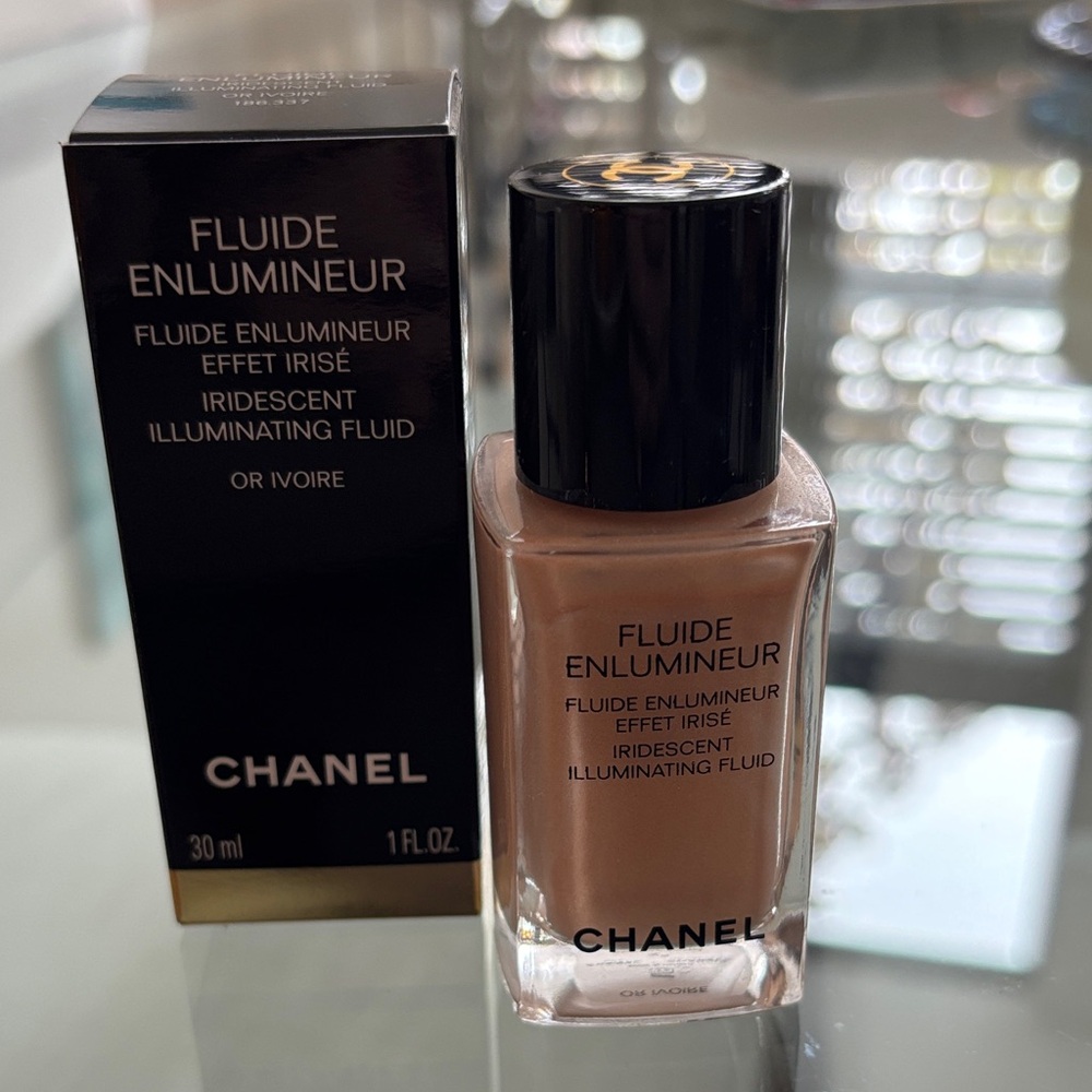CHANEL Iridescent Illuminating Fluid - Or Ivoire